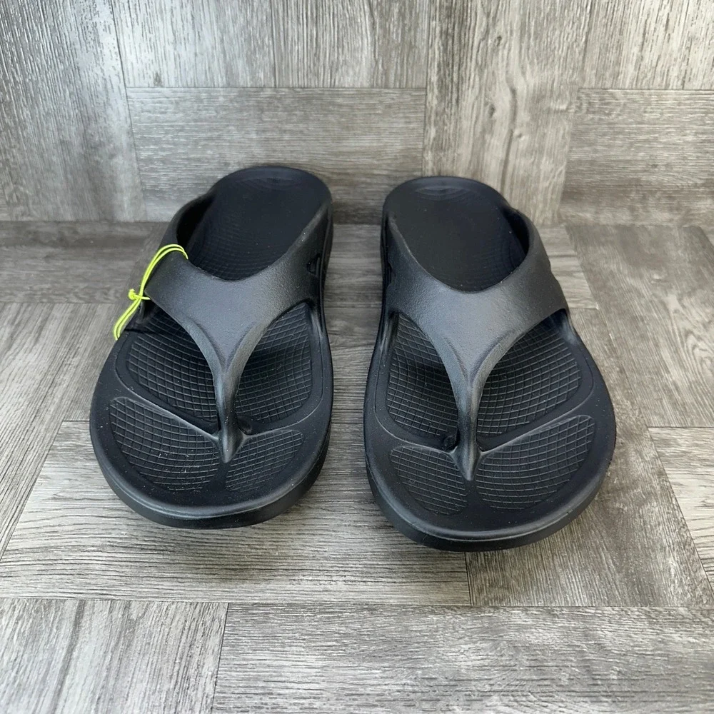 Oofos OOriginal Sandals Mens 10 Womens 12 Black New Recovery Flip Flop Thong